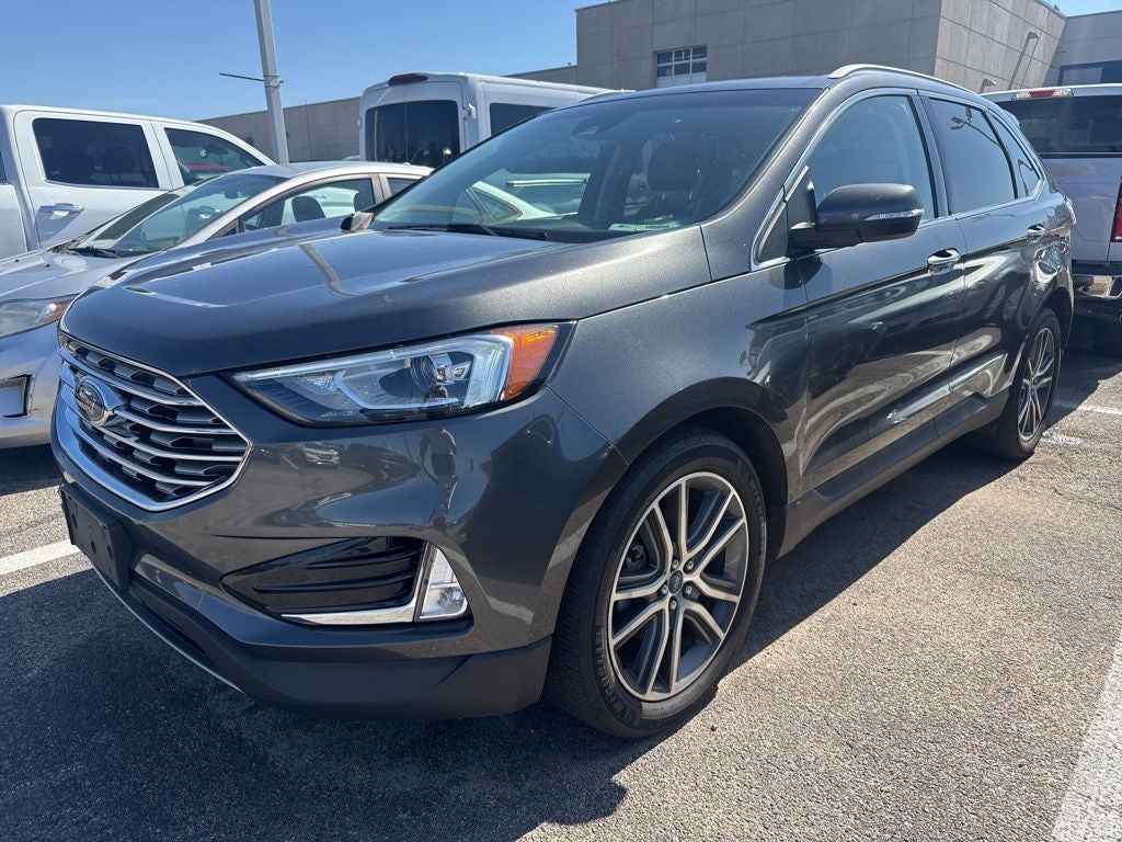 2019 Ford Edge Titanium's photo