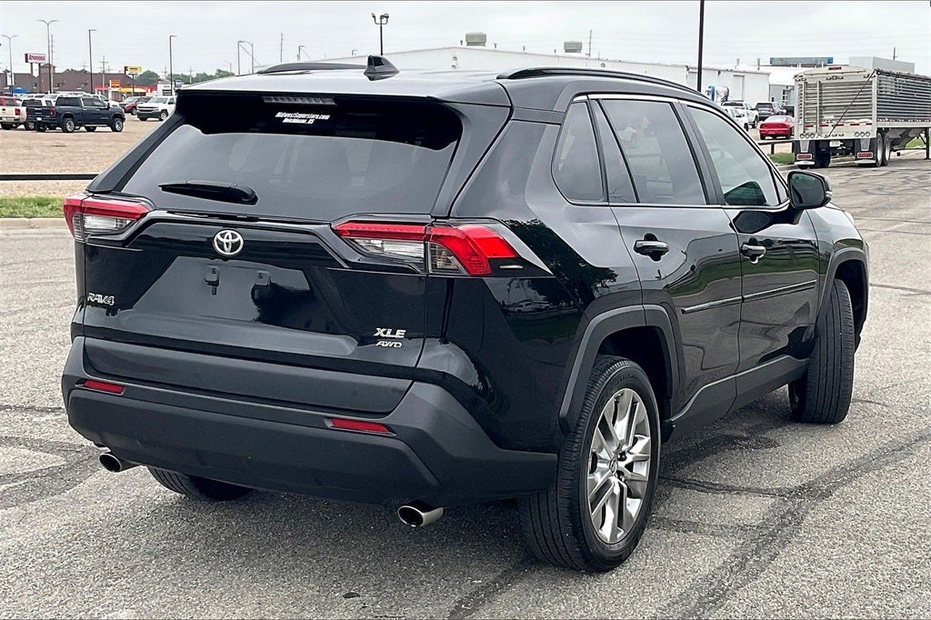 2019 Toyota RAV4 XLE Premium