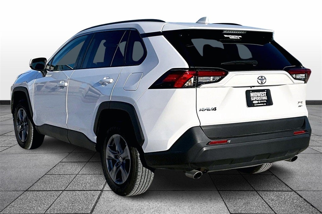 2022 Toyota RAV4 XLE