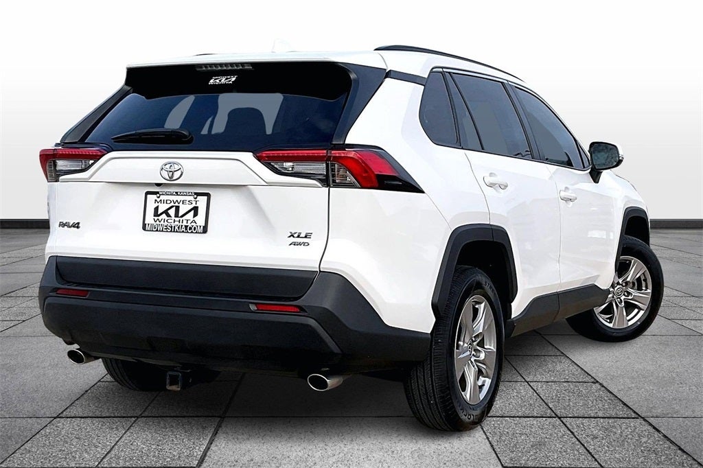 2022 Toyota RAV4 XLE