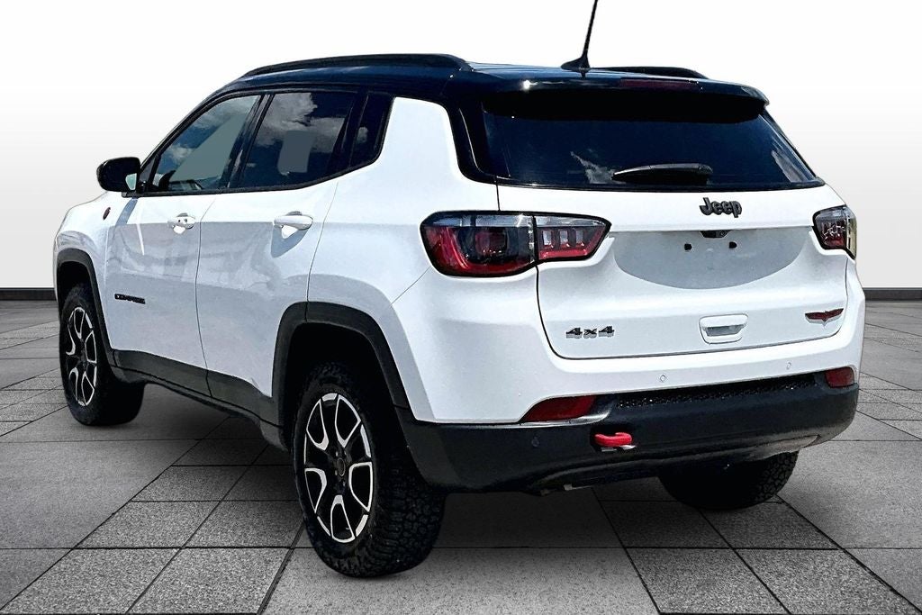 2025 Jeep Compass Trailhawk - Photo 11