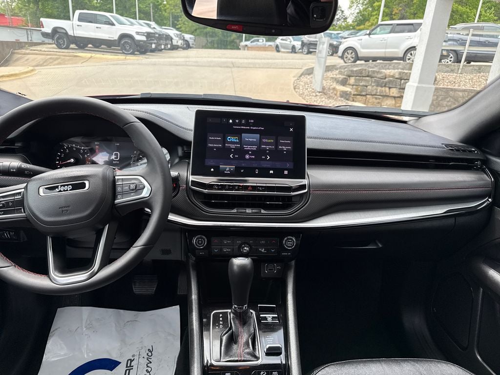 2025 Jeep Compass Trailhawk