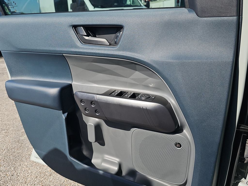 2023 Ford Maverick Lariat Tremor
