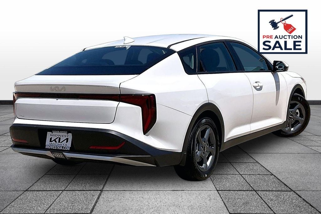 2025 Kia K4 LXS