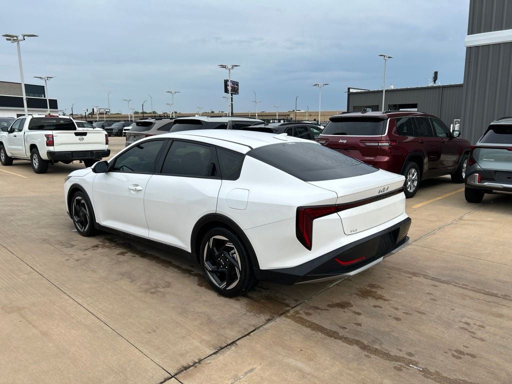 2025 Kia K4 EX