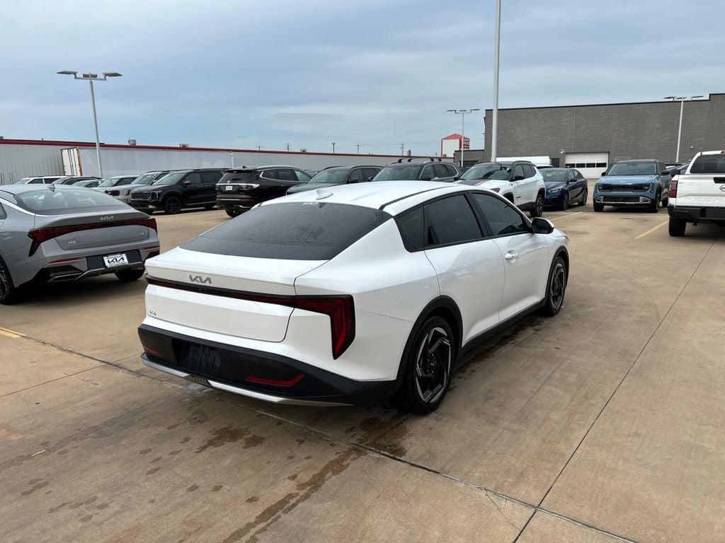 2025 Kia K4 EX