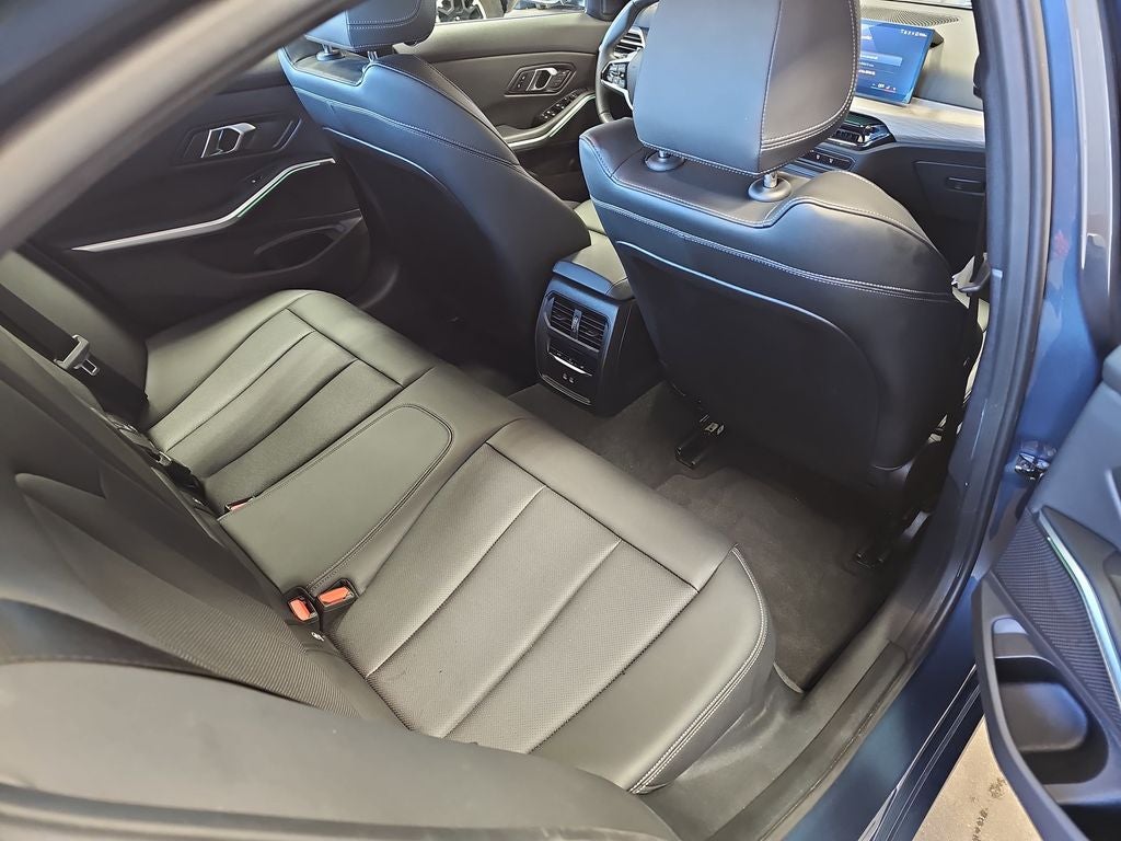 2025 BMW 3 Series 330i xDrive