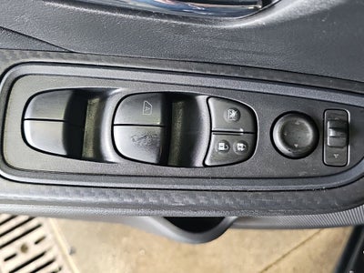 2023 Nissan Versa 1.6 SV