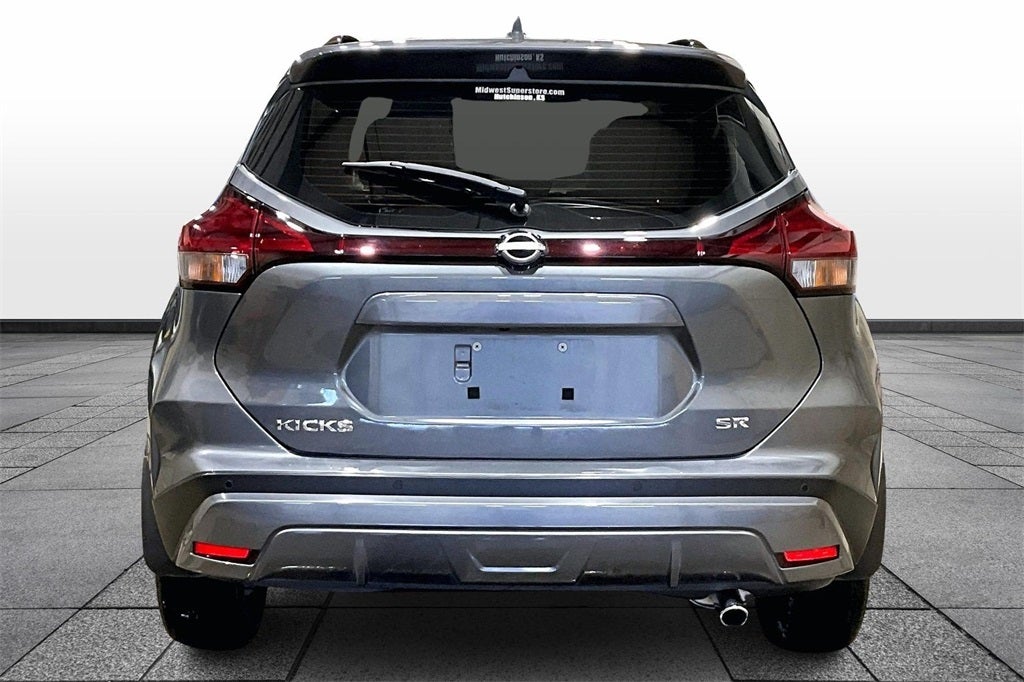 2024 Nissan Kicks SR