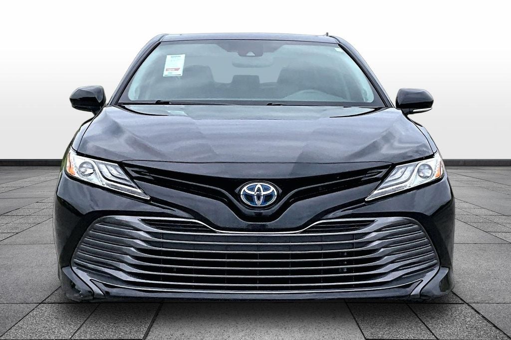 2020 Toyota Camry Hybrid XLE