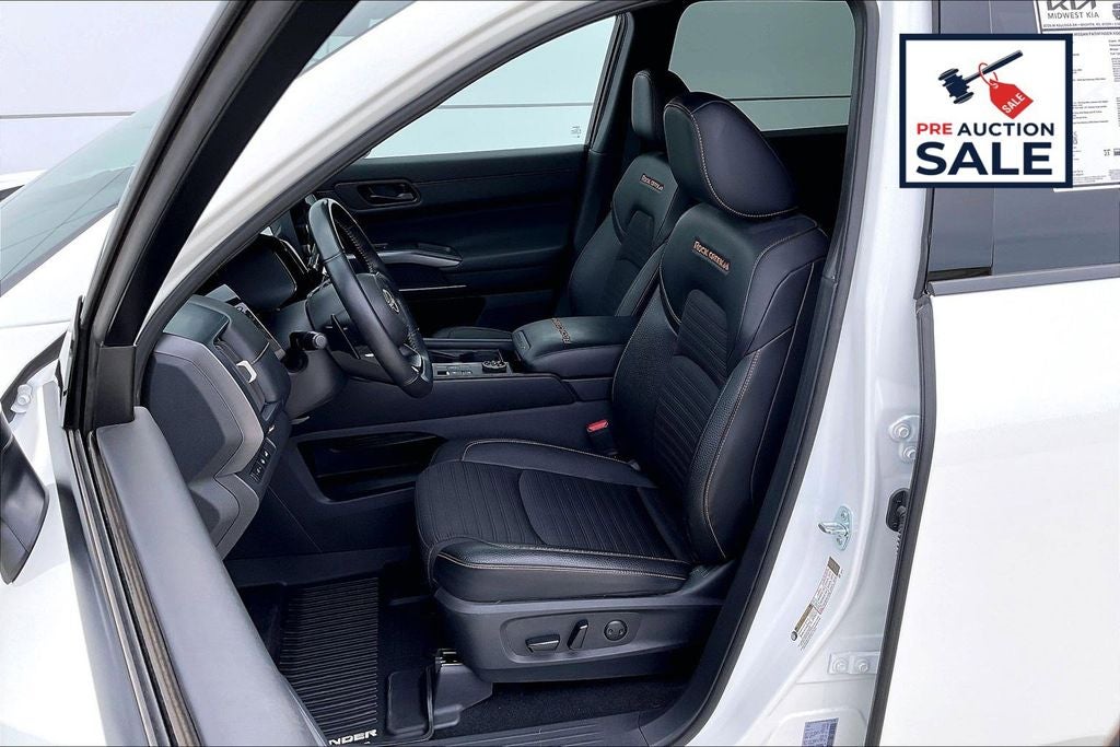2025 Nissan Pathfinder Rock Creek
