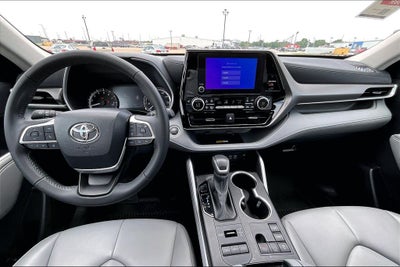 2024 Toyota Highlander XLE