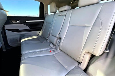 2016 Toyota Highlander XLE V6