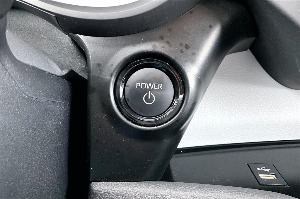 2025 Toyota Sienna XLE 7 Passenger