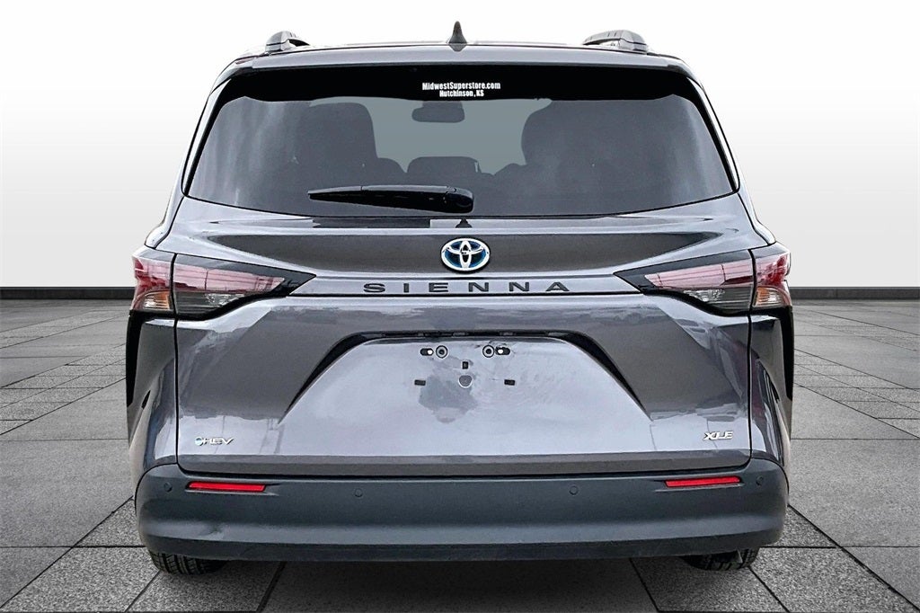 2025 Toyota Sienna XLE 7 Passenger