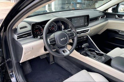 2022 Kia K5 LXS