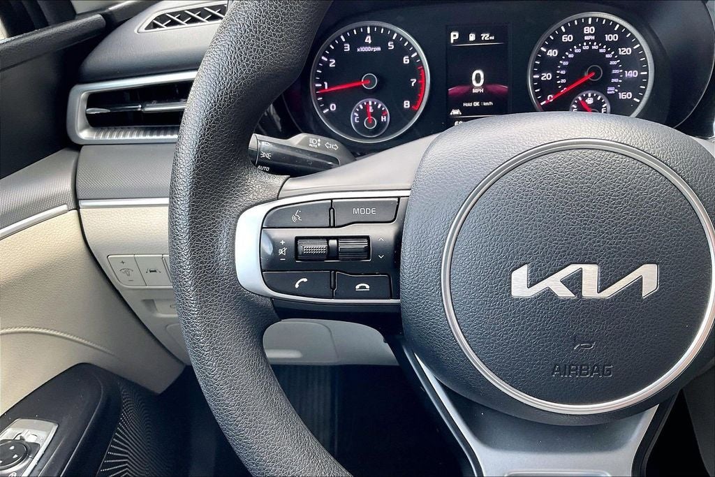 2022 Kia K5 LXS