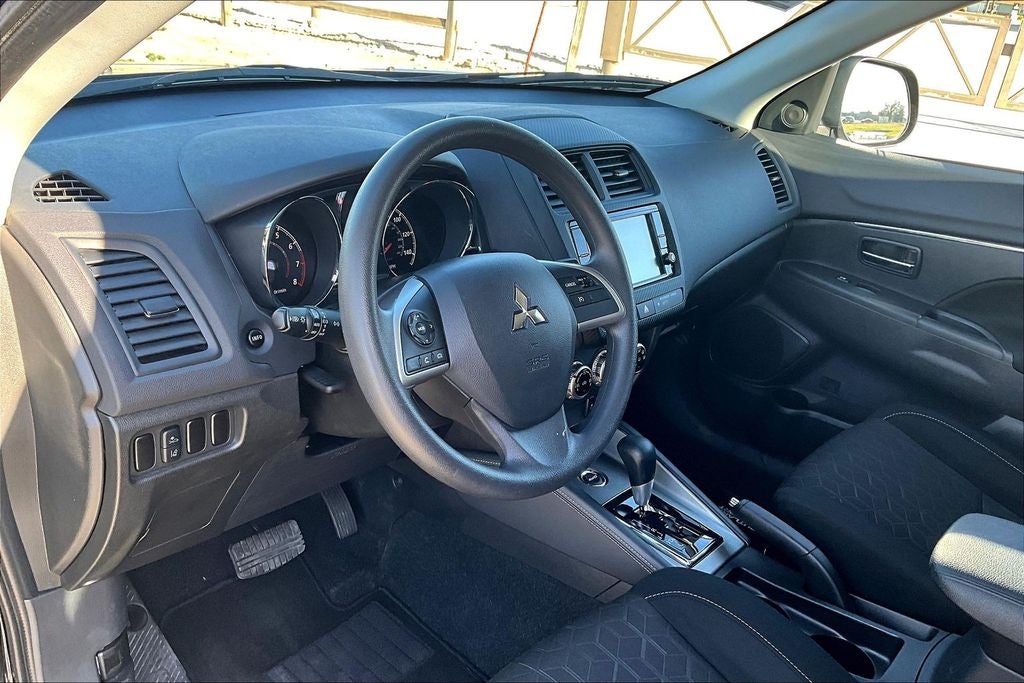 2025 Mitsubishi Outlander Sport Base