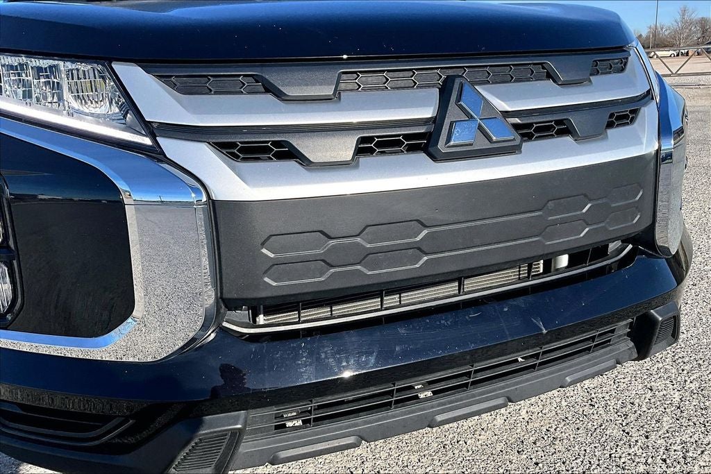 2025 Mitsubishi Outlander Sport Base