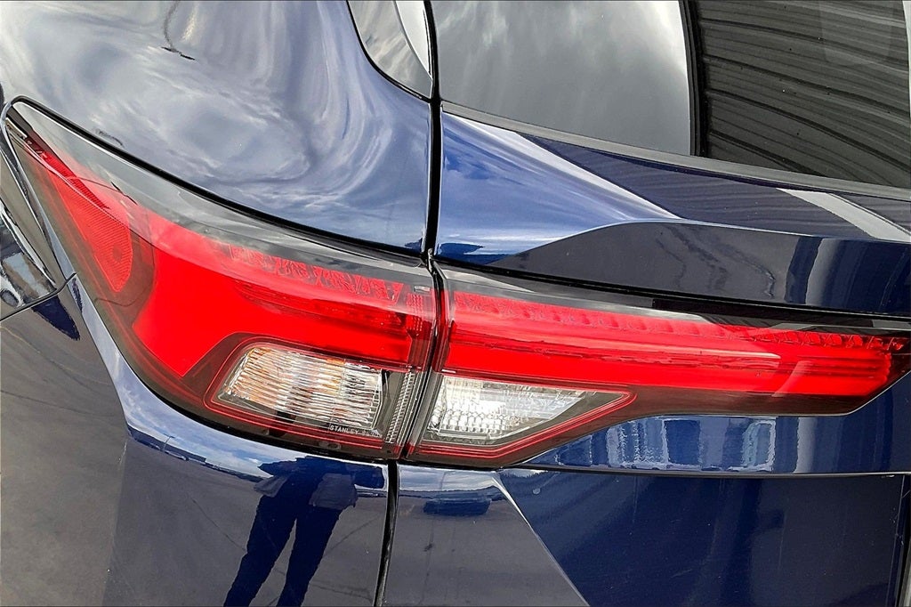 2024 Mitsubishi Outlander SE Black Edition