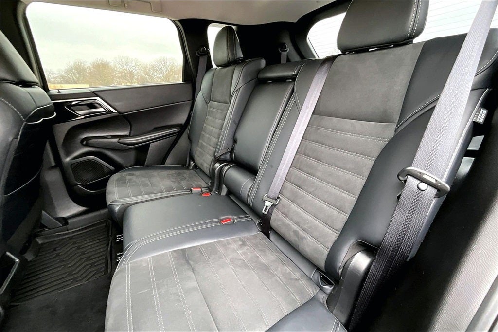 2024 Mitsubishi Outlander SE Black Edition