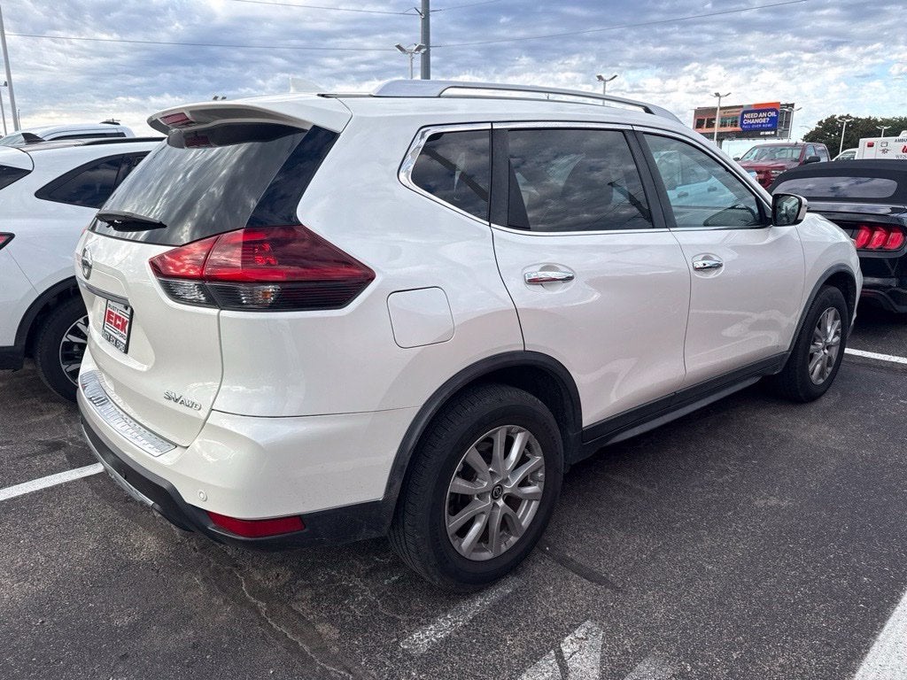 2020 Nissan Rogue SV
