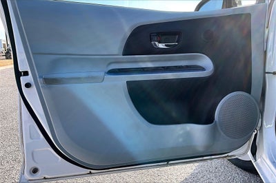 2013 Toyota Prius c Two