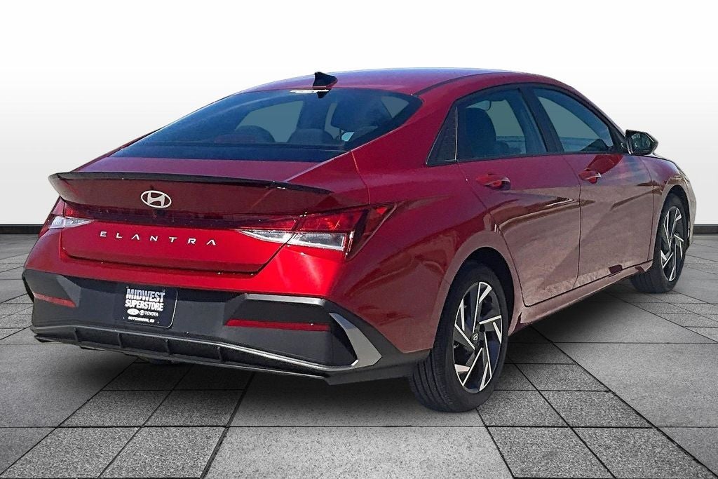 2025 Hyundai Elantra SEL Sport