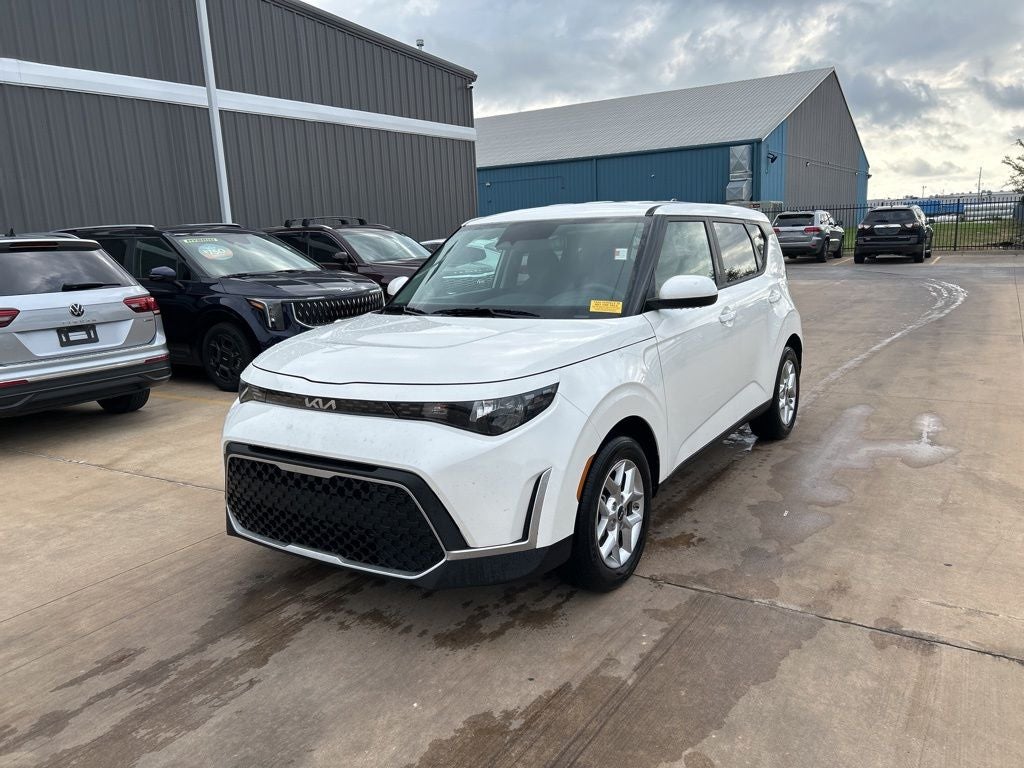 2025 Kia Soul 2.0L LX IVT's photo