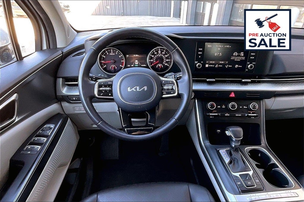 2024 Kia Carnival LX