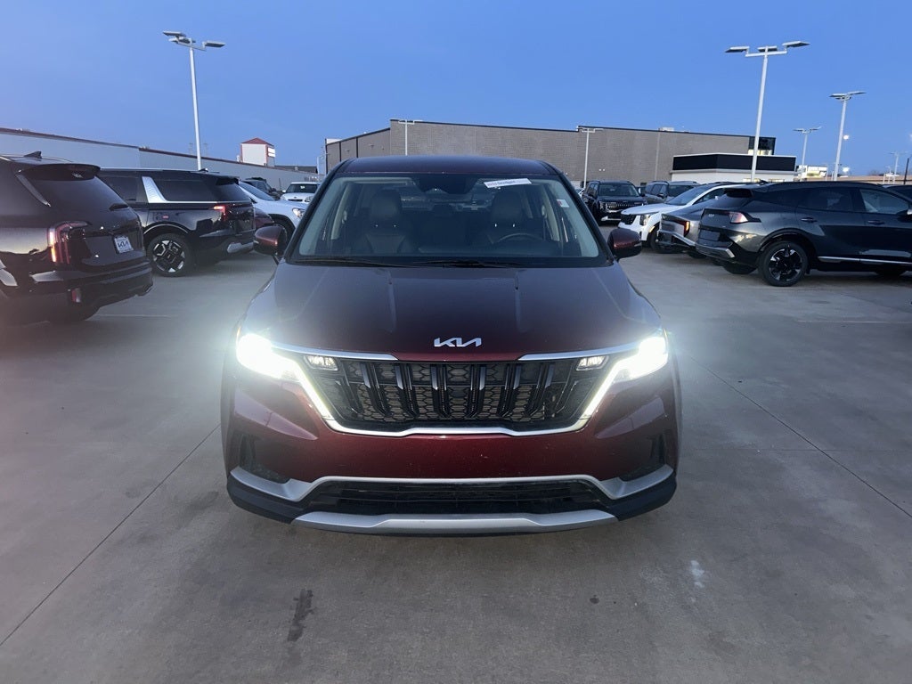 2024 Kia Carnival LX
