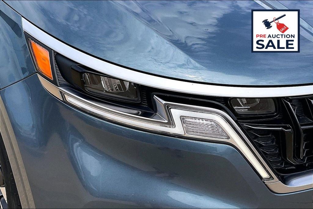 2024 Kia Carnival EX