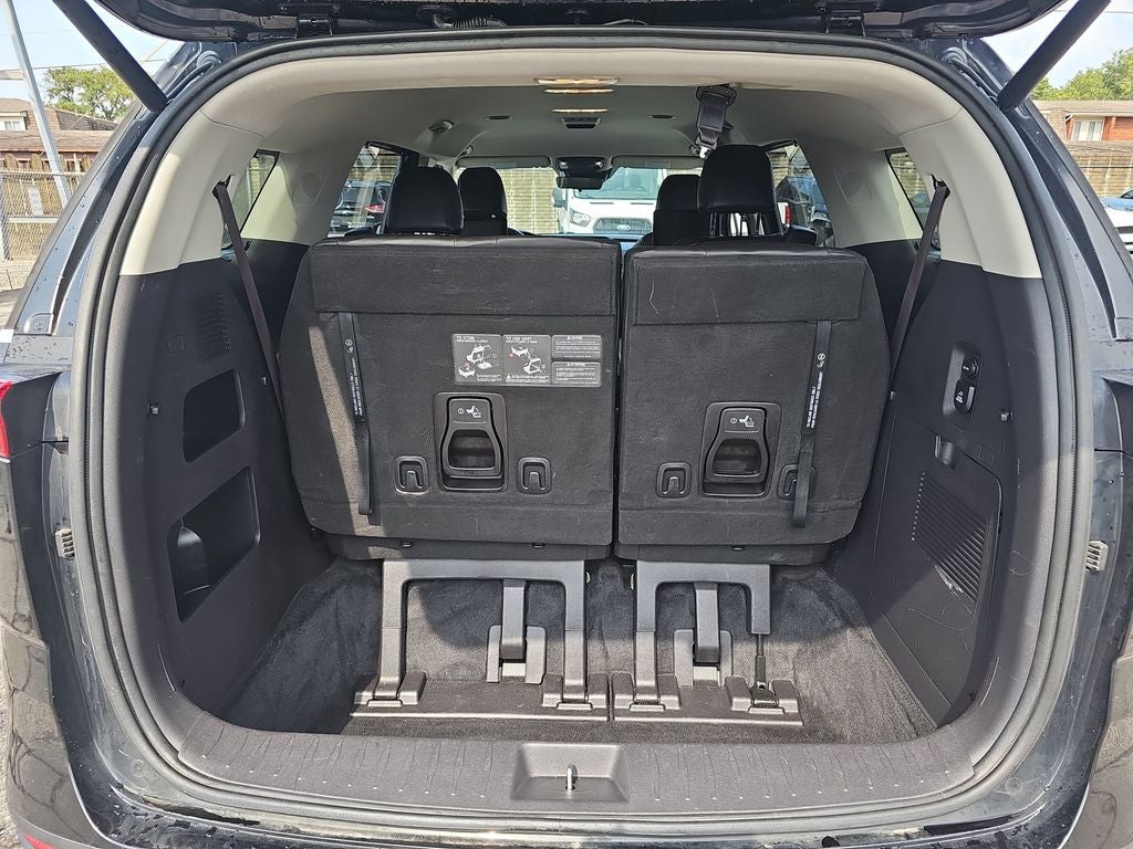2022 Kia Carnival SX