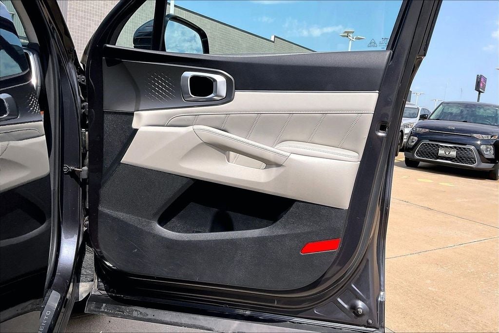2022 Kia Sorento Plug-In Hybrid SX