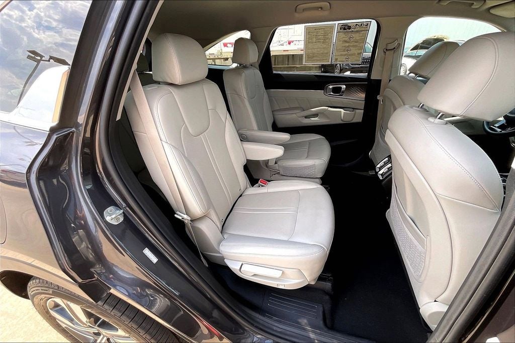 2022 Kia Sorento Plug-In Hybrid SX