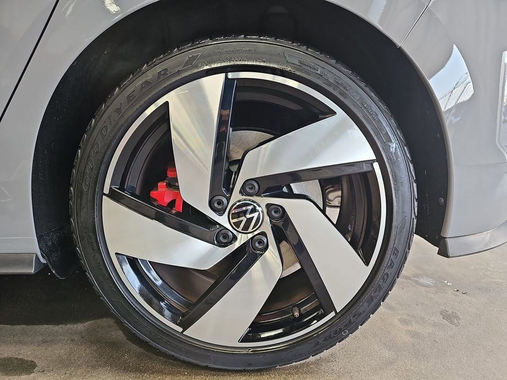 2022 Volkswagen Golf GTI 2.0T SE